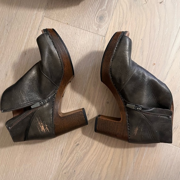 Dansko Delphina peep toe booties size 38 - Picture 4 of 9